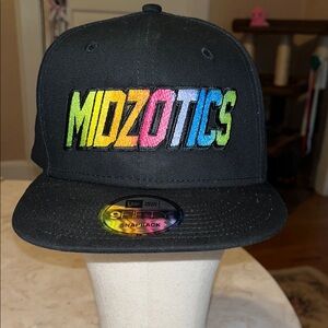 NWOT.  Black Midzotics Snapback Hat